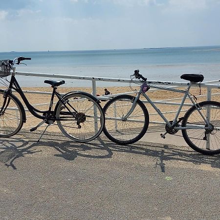 T2 Moderne, Lumineux, Proche De La Mer Et Des Principaux Acces Routiers 圣纳泽尔 外观 照片